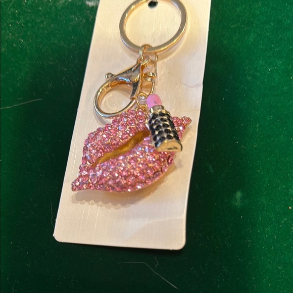 Fashion Jewelry Pink and Gold Key & Card Holder with Sparkling Lip Charm - Picture 1 of 3